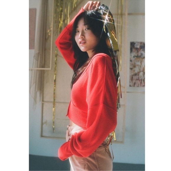 Urban Outfitters Red Farley Button Up Top Cropped Cardigan Sz S - Picture 3 of 11